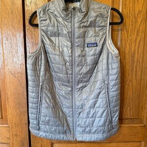 Women’s Patagonia vest women's large.